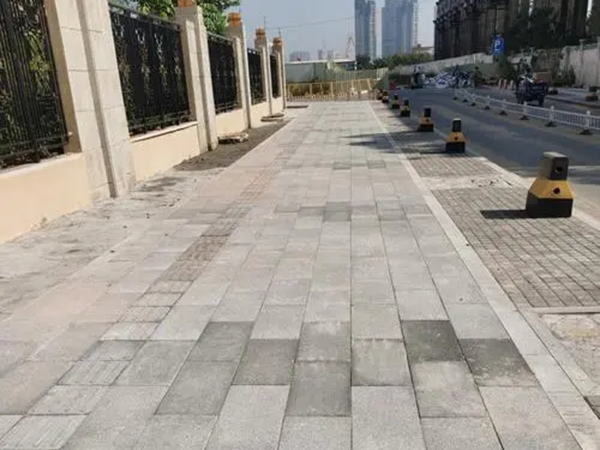 什么是PC磚？